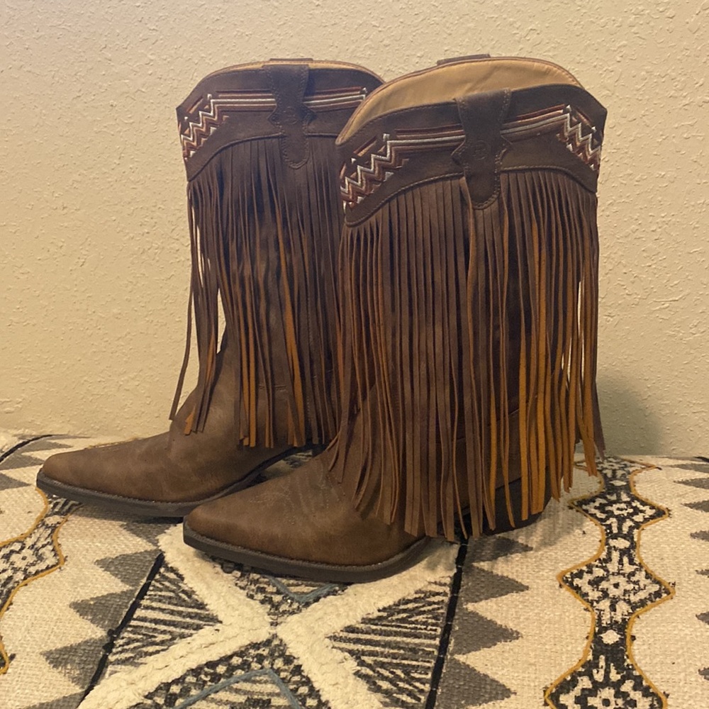 Fringe cowgirl boots